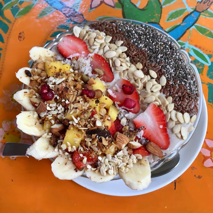 photo of Mandala Cafe Smoothie bowl shared by @aminacarli on  08 Mar 2022 - review