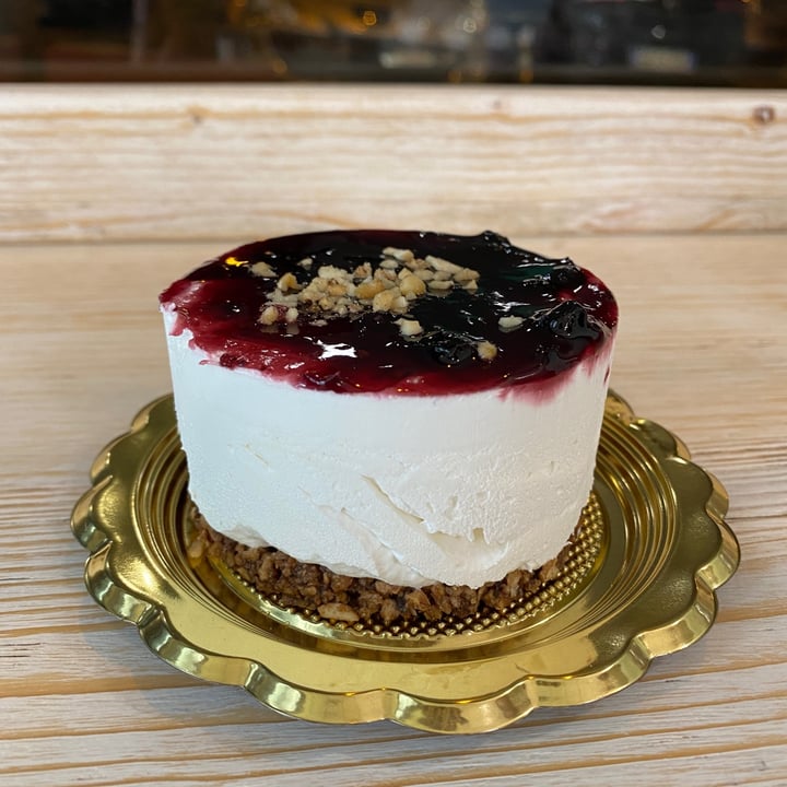 photo of Gelateria PeterPan Cheesecake ai frutti di bosco shared by @manuflo on  09 Apr 2022 - review
