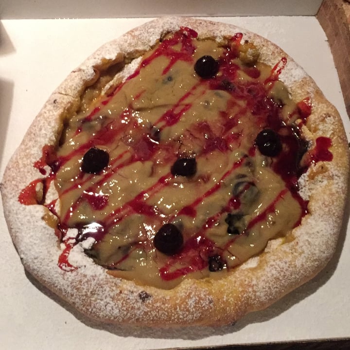 photo of Piperita - Vomero Pizza zeppola shared by @claudiasquillante on  07 May 2021 - review