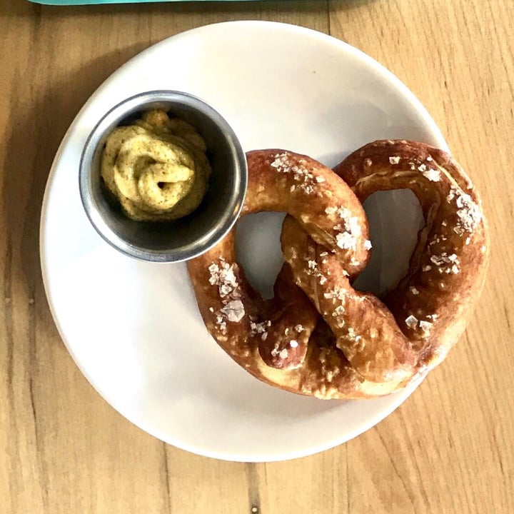 photo of Karma Cream Soft Beer Pretzel shared by @hkircher on  22 Jan 2020 - review