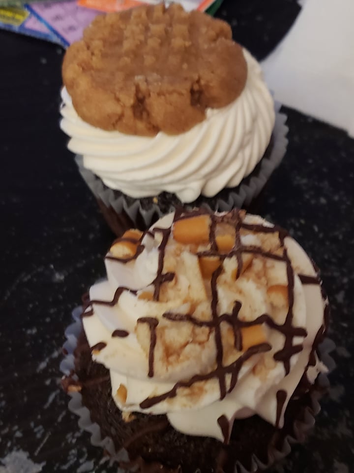photo of Vegan East Cupcakes shared by @stefgrill on  22 Apr 2018 - review