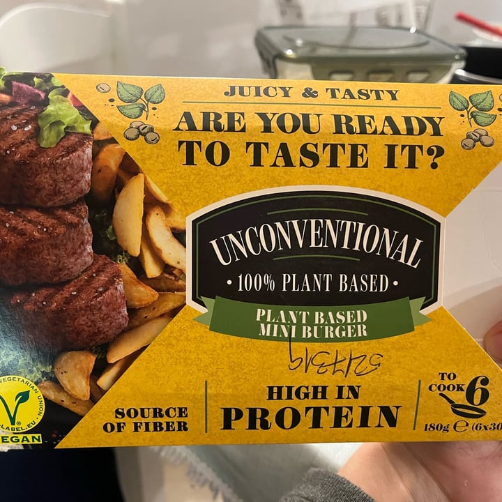 review photo of Unconventional Plant Based Mini Burger shared by @lafusca on 25 Oct 2022 - review
