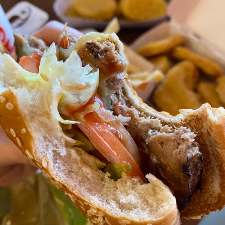 photo of Burger King South Africa Plant Based Whopper shared by @shinnaivisser91 on  29 Sep 2021 - review