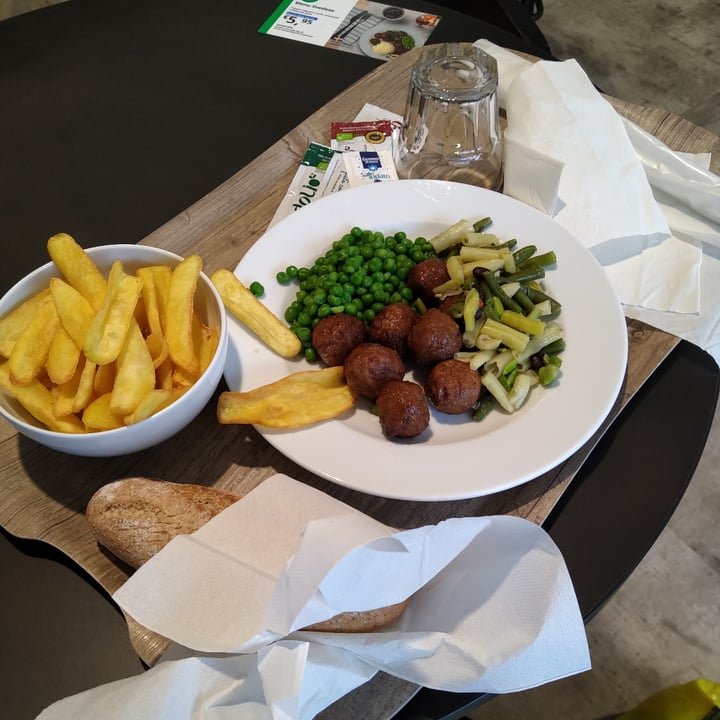 photo of IKEA Polpette vegetali shared by @chiarahakuna on  07 Oct 2021 - review