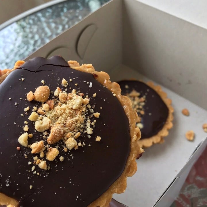 photo of Dolce Bakery Peanut Butter Chocolate Pie shared by @capetownvegan on  03 Dec 2020 - review
