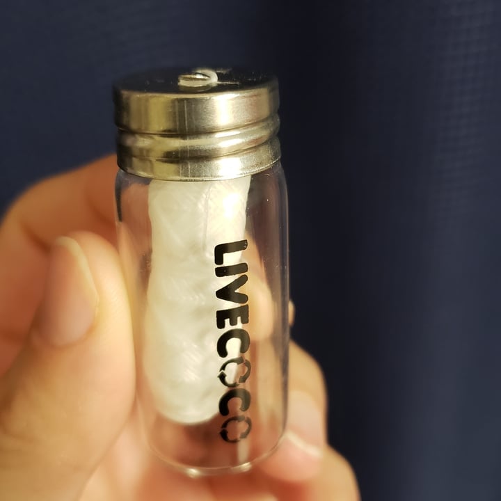 photo of LiveCoco Floss shared by @samwisesamgee on  20 Dec 2021 - review