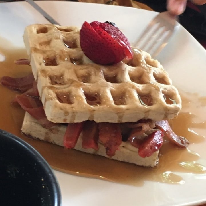 review photo of Veggicano Comida & Tienda waffles shared by @3nriqueta on 05 Aug 2022 - review