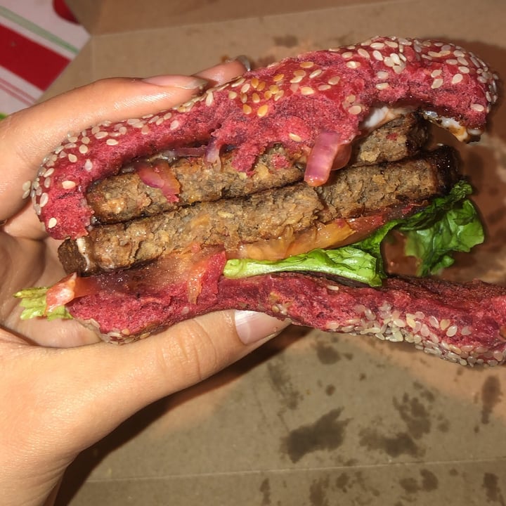 photo of Ke Papas Hamburguesa NotCo Doble Con Papas shared by @julipapa on  09 Sep 2021 - review