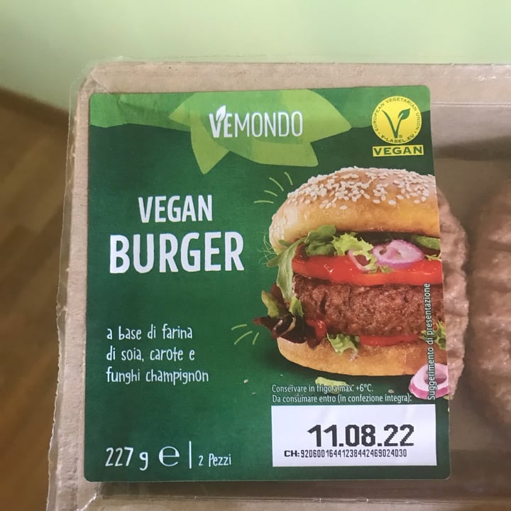 photo of Vemondo burger vegan shared by @lisa-85 on  07 Sep 2022 - review
