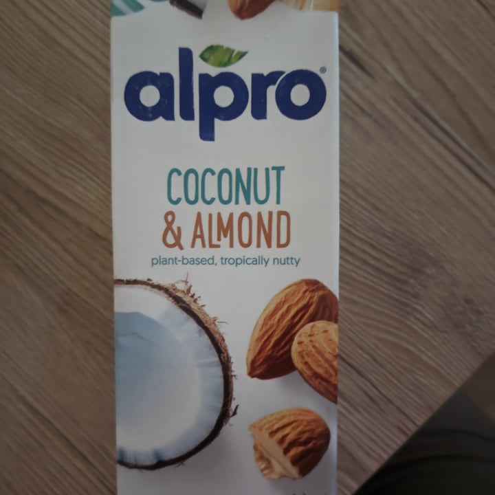 review photo of Alpro Coconut & Almond Plant-Based, Tropically Nutty shared by @ciakemarusia on 29 Jul 2021 - review