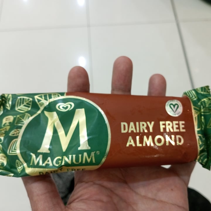 photo of Selecta Magnum shared by @plantbae143 on  28 Mar 2022 - review