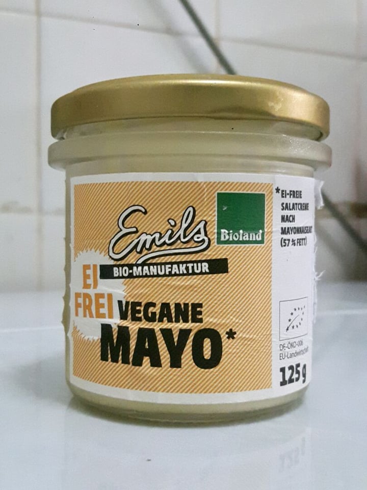 photo of Emils Vegane Mayo + Zitrone shared by @liberationbby on  14 Dec 2019 - review