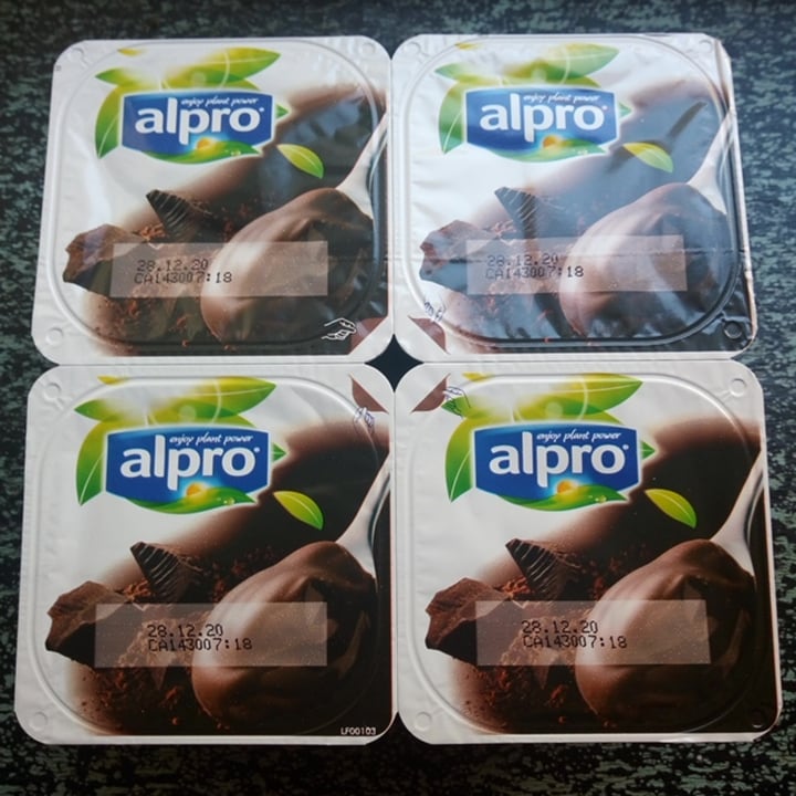 photo of Alpro Dunkle Schokolade Feinherb Soja-Dessert  shared by @gwenda on  09 May 2020 - review