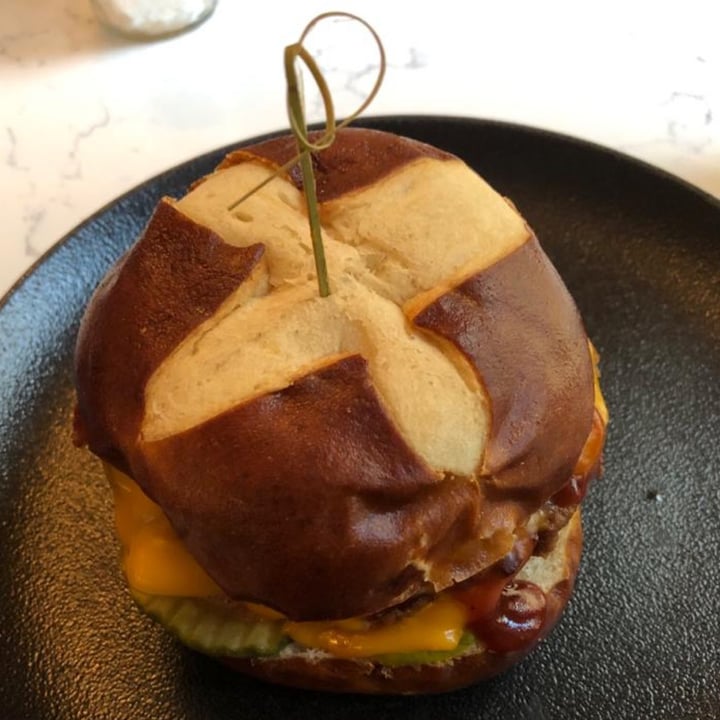 photo of P.S. Kitchen Smoky BBQ Burger shared by @elyqs on  16 Sep 2022 - review