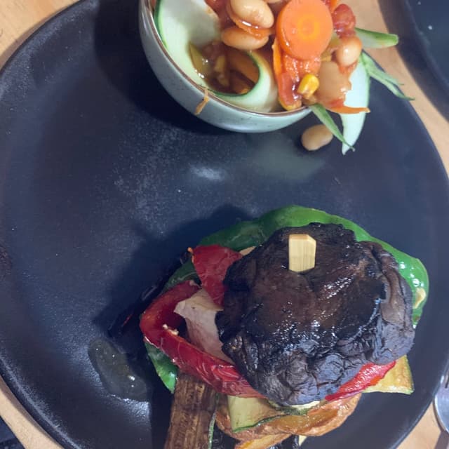 Foto del piatto “Grilled Vegan Stack”