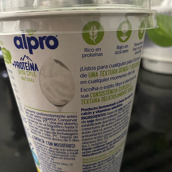 photo of Alpro Alpro Skyr Style Natur shared by @beaandveganfood on  30 Oct 2022 - review
