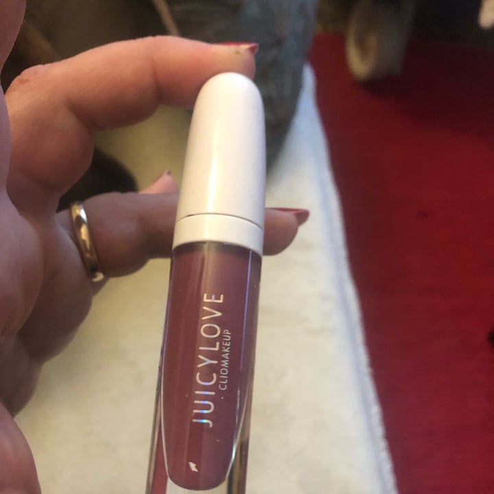photo of Clio Makeup juicylove shared by @estella0571 on  19 Oct 2022 - review