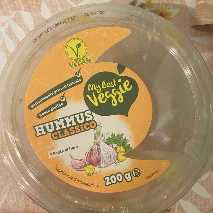 photo of My Best Veggie Hummus classico shared by @llleo on  05 Dec 2022 - review