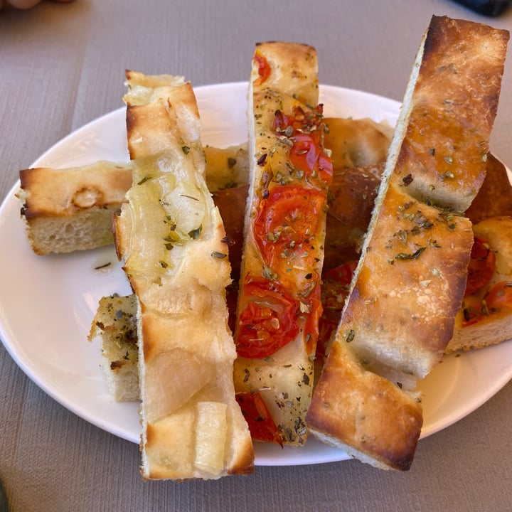 review photo of Ristorante Cavallino Surtido focaccia shared by @nuriag on 18 Jul 2021 - review