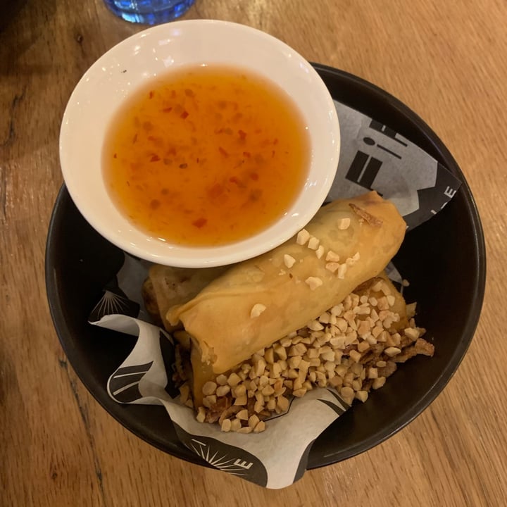 photo of Fire x Soi 38 Vegetable Spring Rolls shared by @jasmine94 on  22 Aug 2021 - review