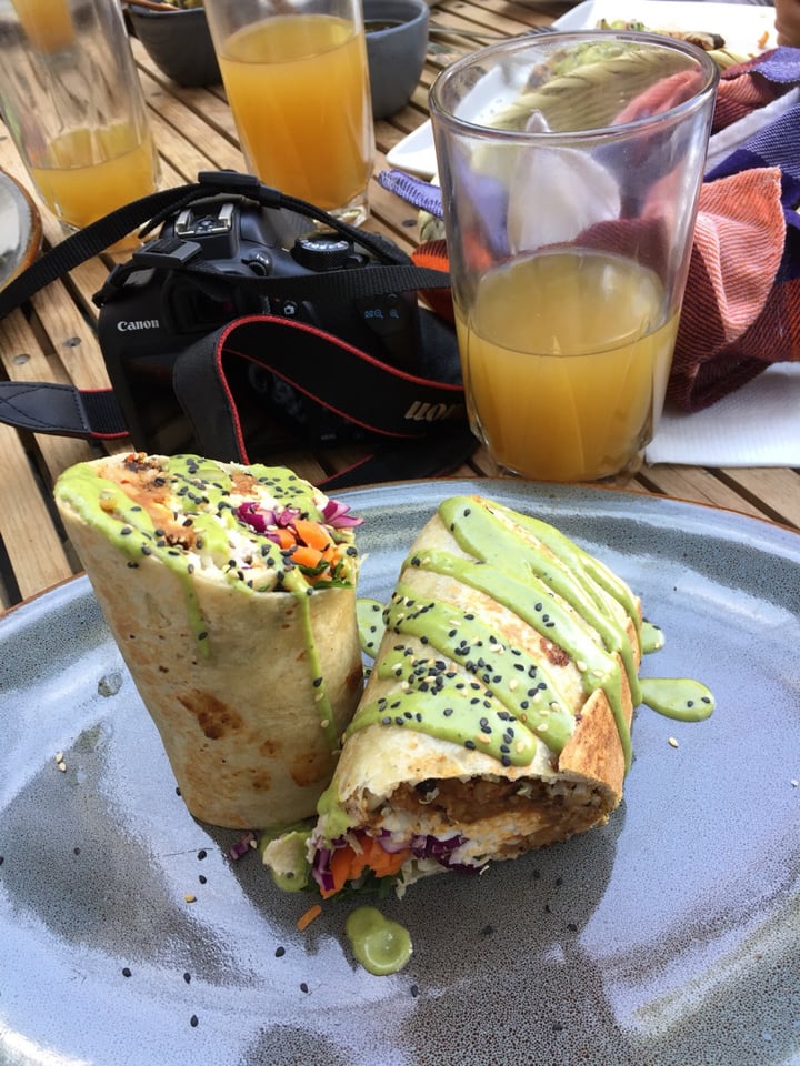 photo of Veguísima Burrito shared by @proteccionplaneta on  12 Dec 2019 - review
