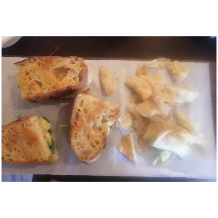 photo of Java Cafe/Bistro Stellenbosch Vegan Hummus & Artichoke Sandwich shared by @zoezurnamer on  25 Feb 2021 - review
