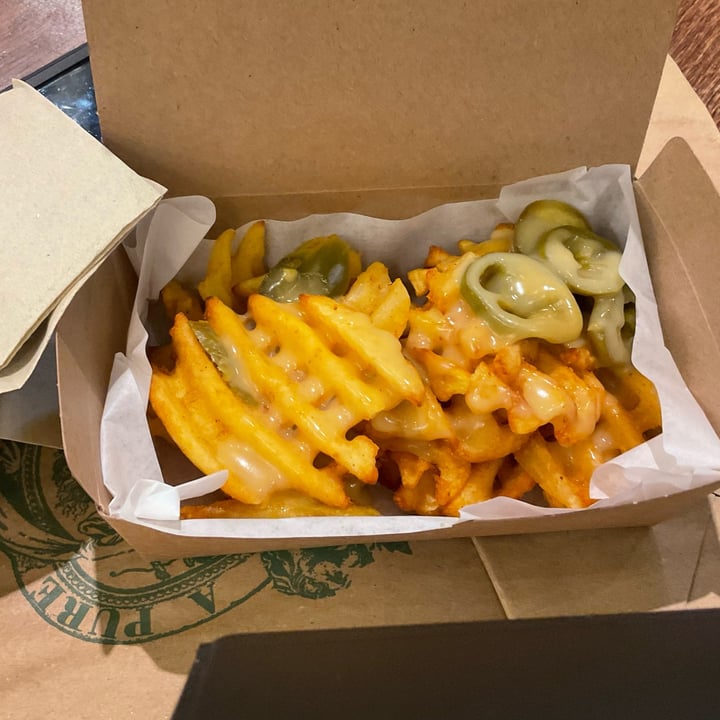 review photo of LEON Vegan cheesy fries shared by @lawriephipps on 07 Mar 2022 - review