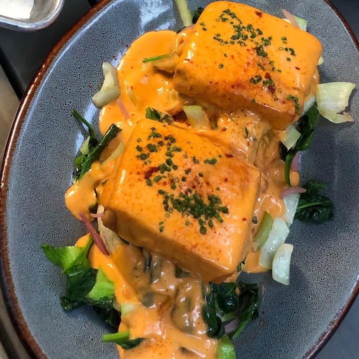 photo of Nic's On Beverly Benedict shared by @forksandplants on  30 Jan 2021 - review