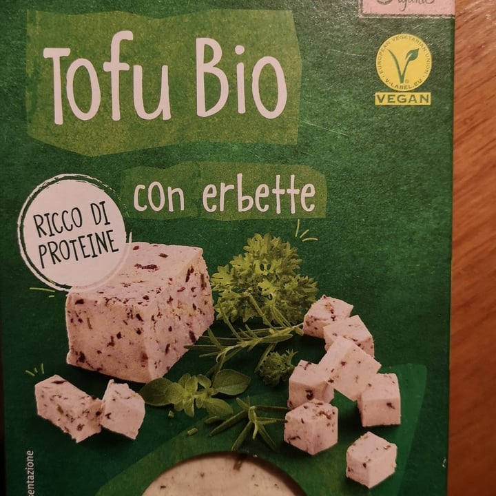 photo of Vemondo  Tofu Bio con Erbette shared by @vivarchitettura on  22 Sep 2022 - review