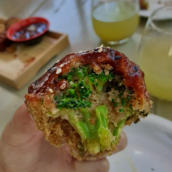 photo of Cuenco Vegano Alitas De Coliflor shared by @iaragonzalezz on  16 Feb 2021 - review