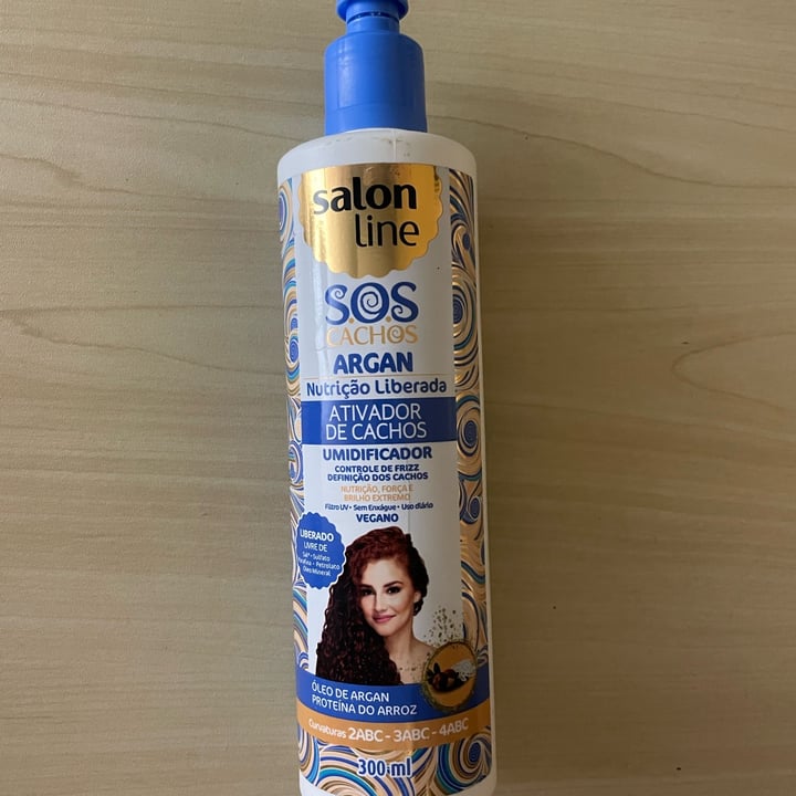 photo of Salon line Umidificador SOS Cachos Argan shared by @brunaestanacozinha on  09 May 2022 - review