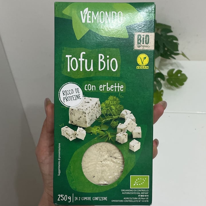 review photo of Vemondo Tofu shared by @sharonluccitti on 07 Jun 2022 - review