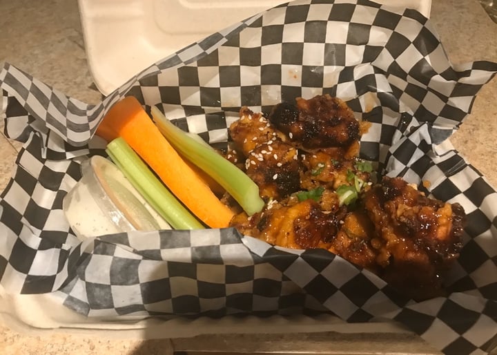 photo of The Very Good Butchers Cauliflower Wings shared by @vegan4lyfe on  09 Dec 2019 - review
