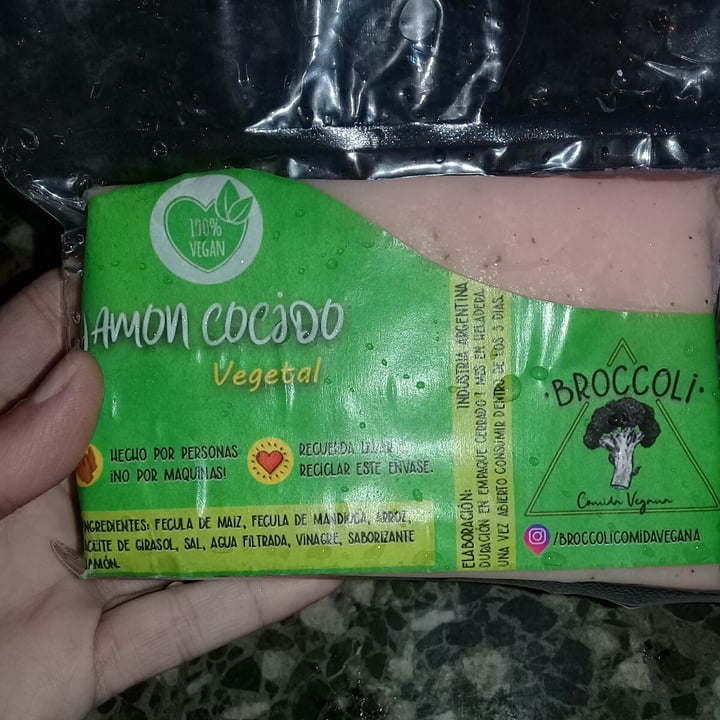 photo of Broccoli Comida Vegana Jamón Cocido shared by @taniasch on  27 Oct 2020 - review