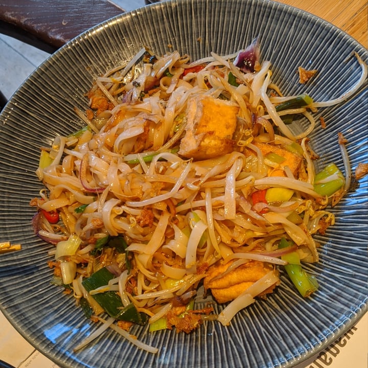 photo of Wagamama Yasai Pad Thai shared by @alfiejameshall on  24 Aug 2020 - review