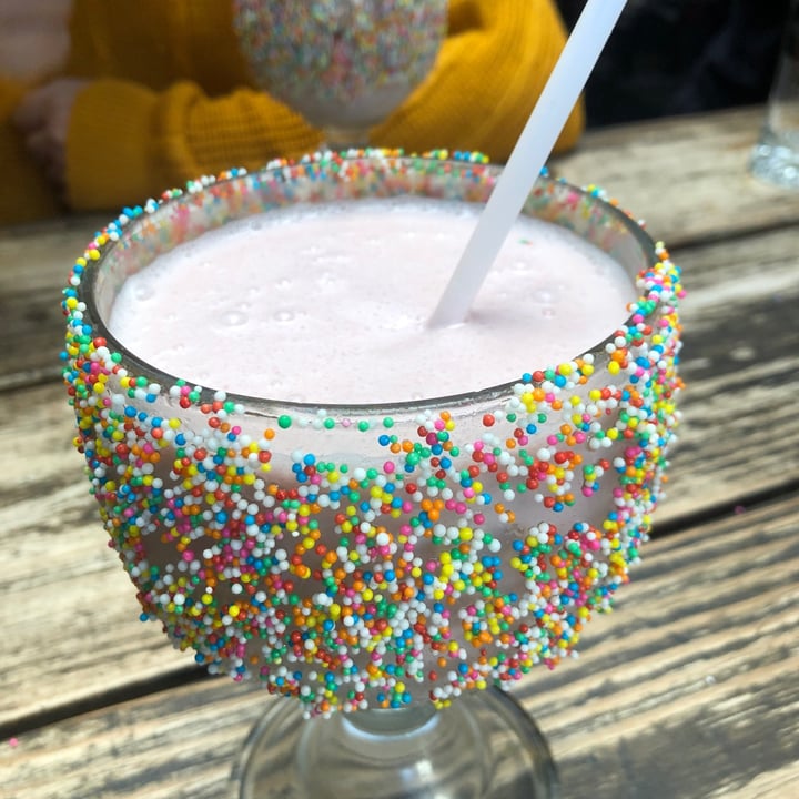 review photo of Hudsons The Burger Joint (Gardens) Stawberry Milkshake shared by @micaelaj on 19 Jan 2021 - review