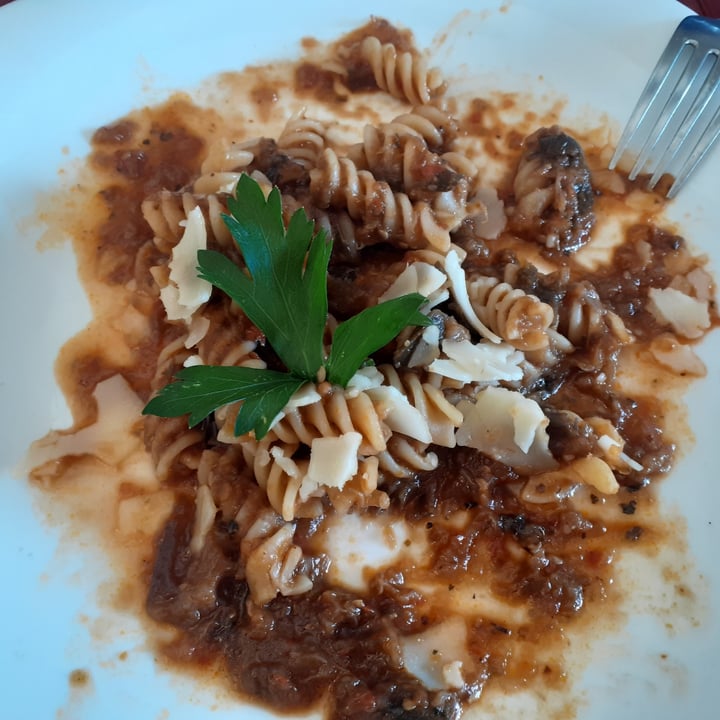 photo of Veganda Pasta alla norma shared by @queenmary on  27 Oct 2022 - review