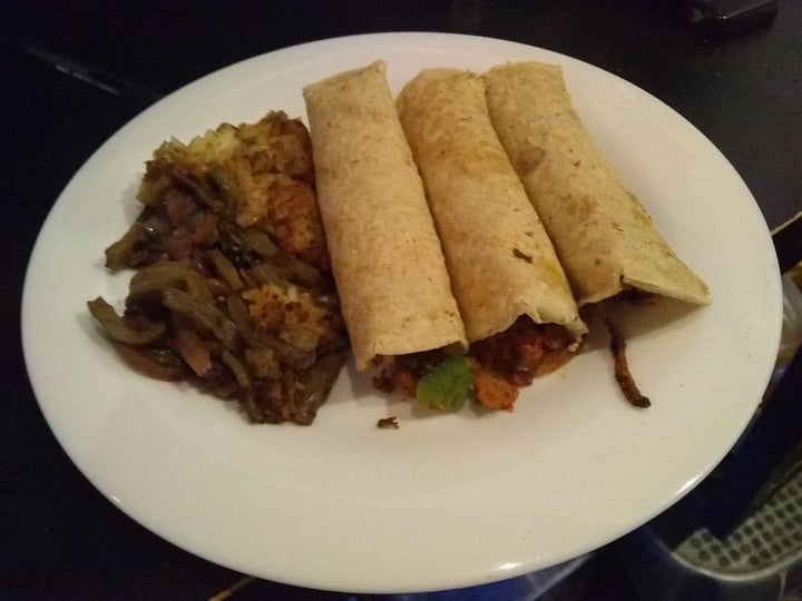 review photo of Vegani Taquechis Soya Pibil, Campechano Y Alambre shared by @liliana on 07 Dec 2019 - review
