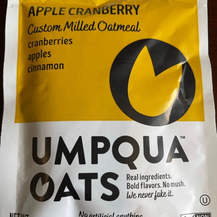 photo of Umpqua Umpqua oats apple cranberry shared by @alisha764 on  11 Aug 2021 - review