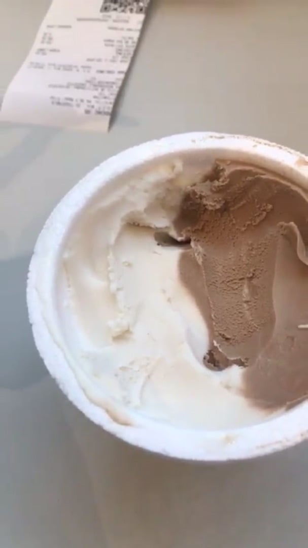 review photo of GreenFactory Helado de vainilla y chocolate shared by @jenniferchavess on 09 Dec 2019 - review