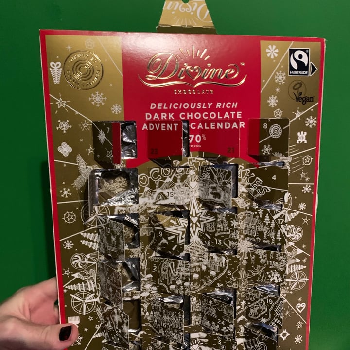 photo of Divine Chocolate Dark Chocolate Advent Calendar shared by @plantboi on  28 Dec 2020 - review