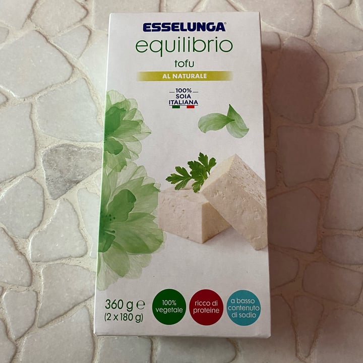 photo of  Esselunga Tofu shared by @ambra304 on  16 Nov 2022 - review