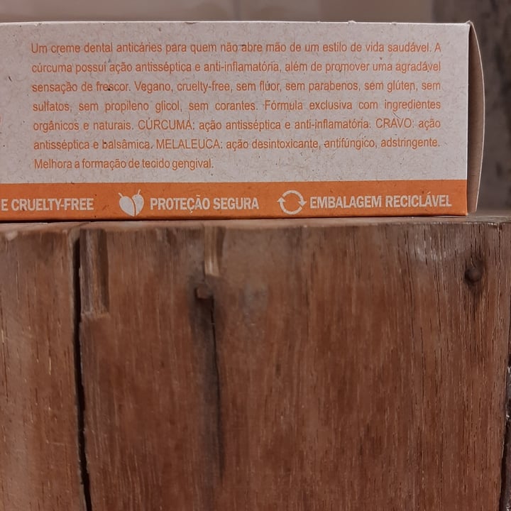 review photo of Natural Joy Creme dental natural de cúrcuma shared by @danmiet on 16 May 2022 - review