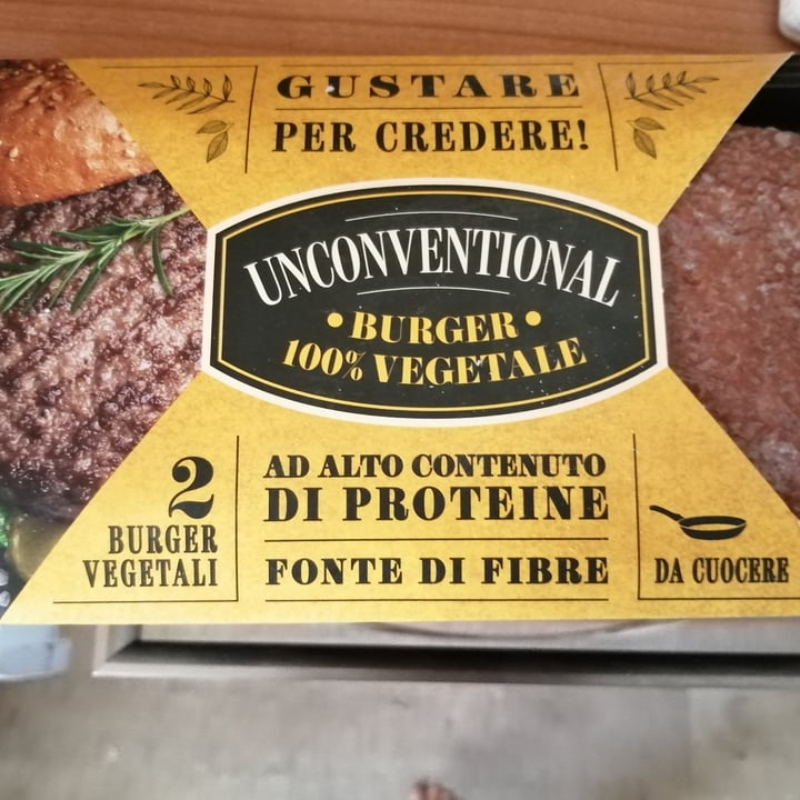 photo of Unconventional Burger Vegetale Al Pomodoro - Tomato Burger shared by @a12d on  05 Apr 2021 - review