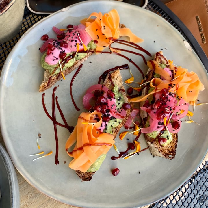 photo of Alive Avocado Toast shared by @heruvimdi on  15 Sep 2022 - review