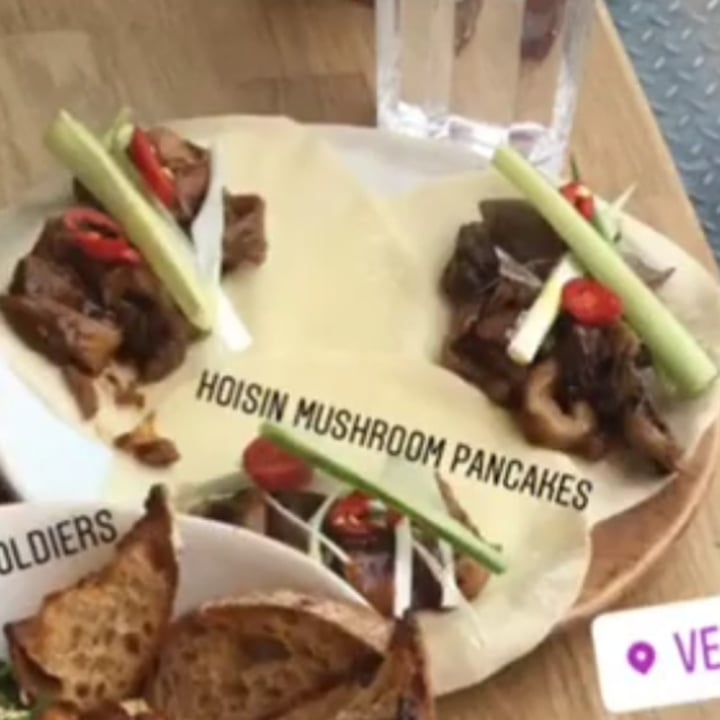 photo of Vertigo - Plant Based Eatery - Cross Street Hoisin Mushroom Pancakes shared by @robynellen on  05 Aug 2020 - review
