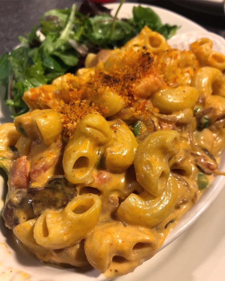photo of Veggie Galaxy Loaded Mac shared by @jkoury on  03 Oct 2019 - review