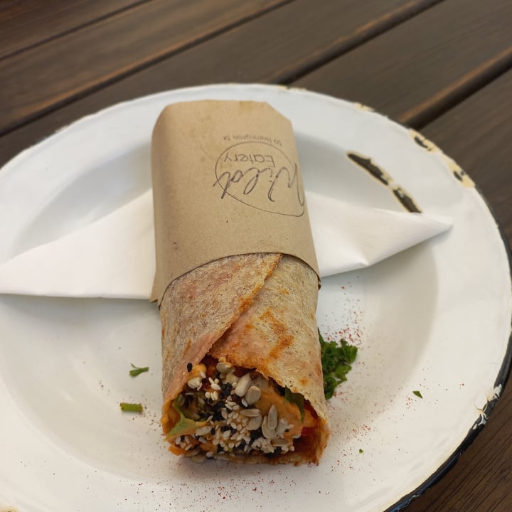 photo of Wild Food Eatery Classic Wrap shared by @talthegreenteacher on  31 Aug 2022 - review