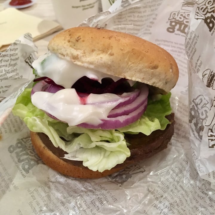 photo of VeganBurg Singapore Avocado Beetroot Burger shared by @vikas on  31 Jul 2018 - review