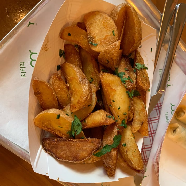 review photo of Umi Falafel Umi’s batata hara shared by @federicalazzari on 20 Mar 2022 - review